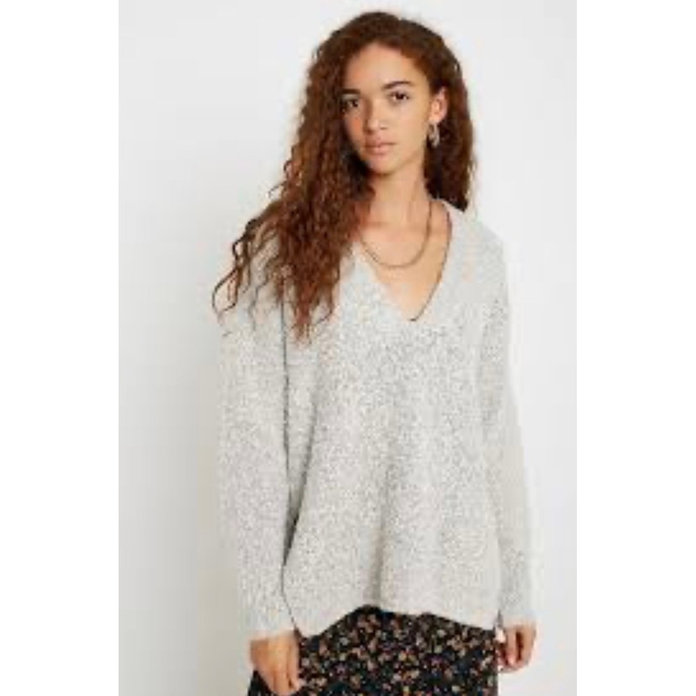Urban Outfitters Rosie Cozy V-Neck Sweater Small Grey Bouclé Oversized Gorpcore